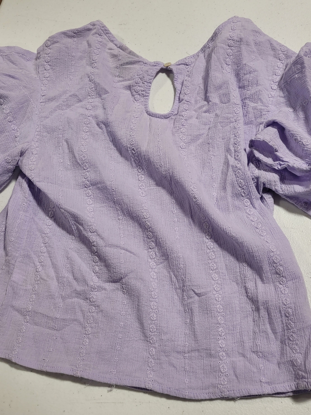 Universal Thread Lavender Textured Keyhole Tunic - Picture 3 of 3